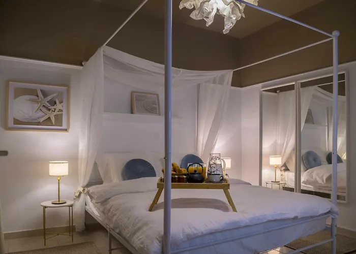 Chic & Cozy Apartment
